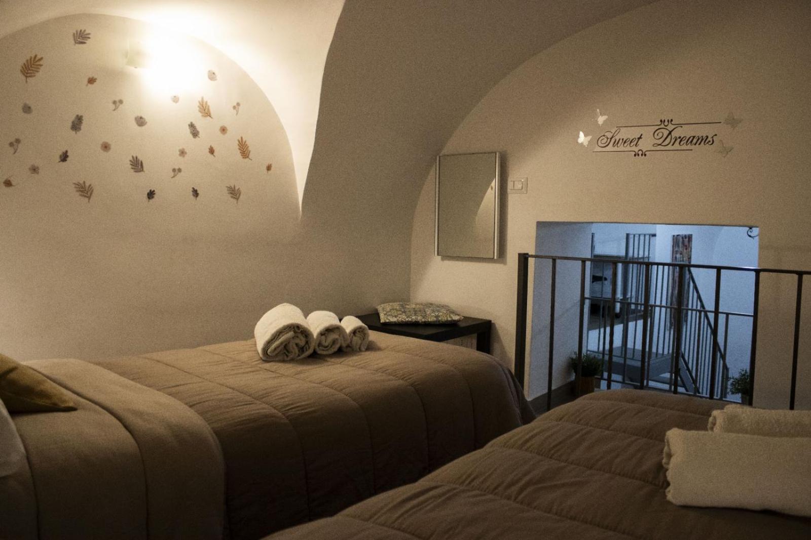 Due Passi Dal Centro Apartment คาตาเนีย ภายนอก รูปภาพ